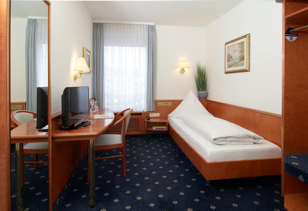 Hotel Wuerttemberger Hof Reutlingen Exterior foto
